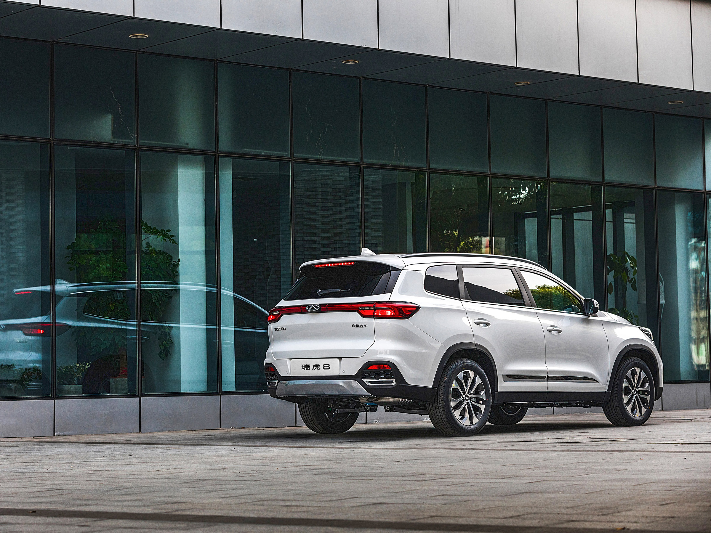 Chery Tiggo 8